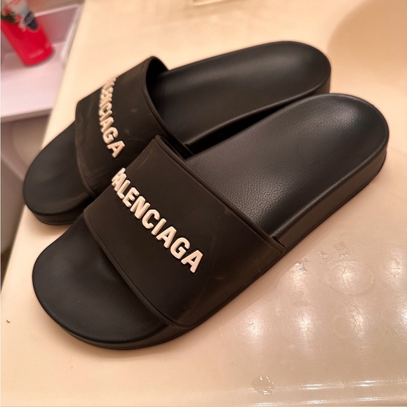 Balenciaga pool slides - Picture 2 of 4